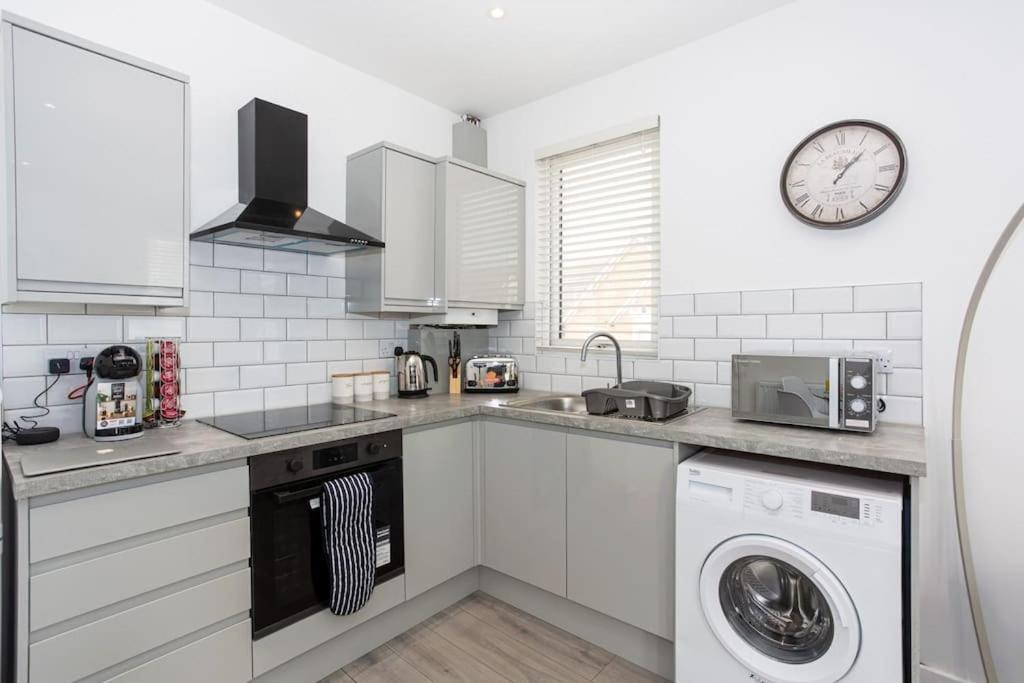 2 Bed Apartment Near The Beach Southend-on-Sea Exteriér fotografie